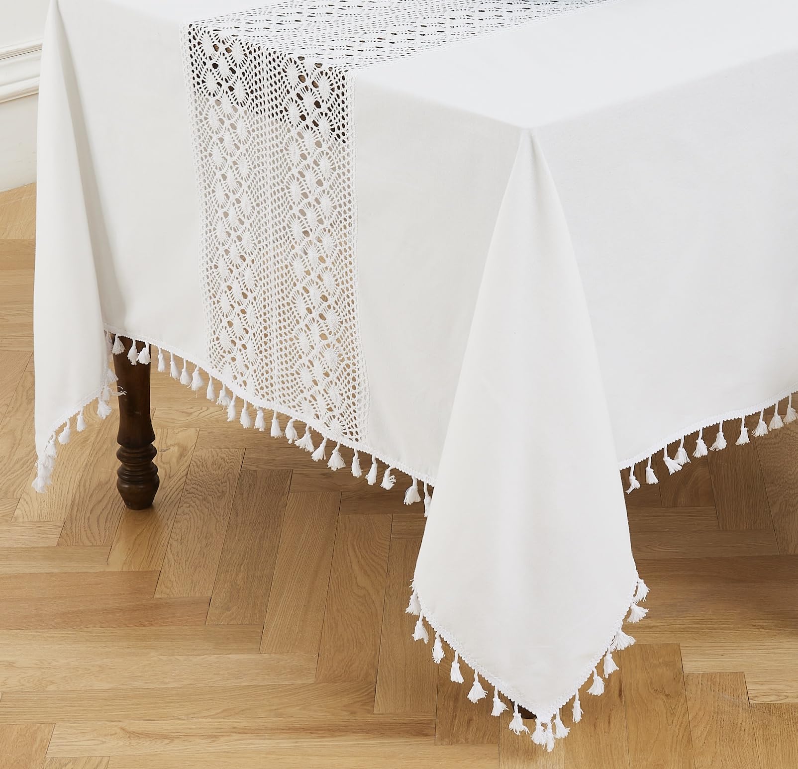 Warm Home Designs Extra Wide 70 x 104 White Oblong Tablecloth with Tassels. Heavy Poly Cotton Crochet Tablecloth is Great for Farmhouse or Vintage Decor, Wedding or Family Celebration. ZA White 104