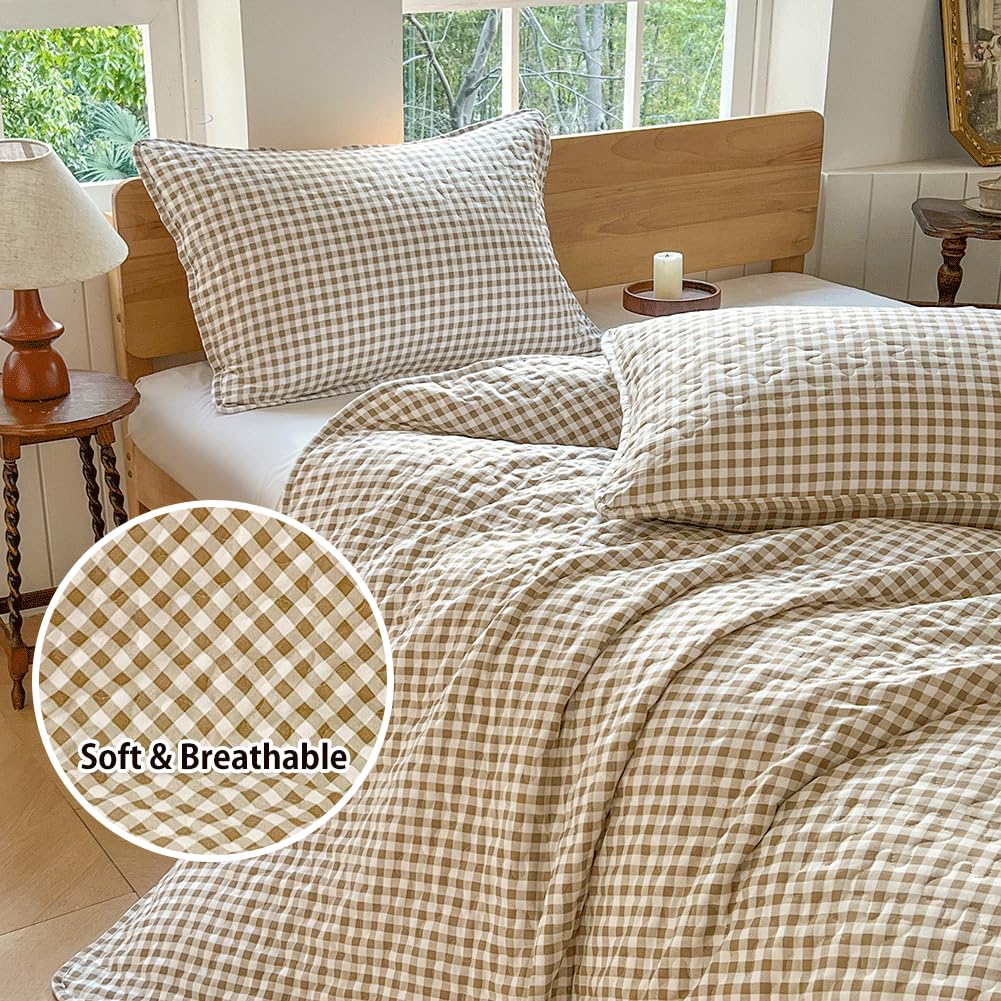 Tan Gingham Queen Quilt Set, Soft Pre-washed Microfiber Taupe Plaid Queen Bedspread, Lightweight Checked Summer Quilt, Grid Bedding Coverlets for All Seasons (Includes 1 Quilt, 2 Pillow Shams)