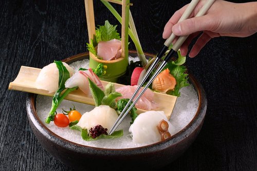 Yoshihiro Moribashi Chopsticks Japanese Sushi Chef Traditional Garnishing Plating Tweezers Magnolia Handle 7 In(180mm)