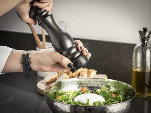 PEUGEOT - Paris Chef u'Select Zirlion Salt Mill, Carbon, 9 in - Adjustable Grind - Made in France