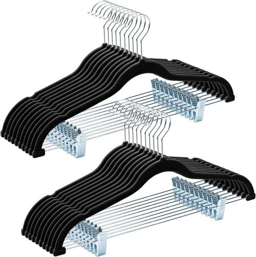 HOUSE DAY Velvet Hangers - Non-Slip Adjustable Clips 20 Pack | Heavy-Duty 360° Hook for All Clothing (Black)