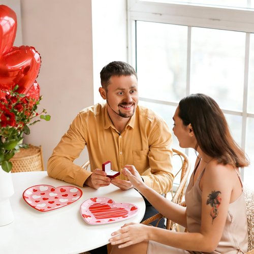 sqzrmdcg 60 Pcs Valentine's Day Disposable Heart Paper Plates, 9 Inch Red and Pink Heart Shape Paper Plates for Wedding Dinners, Romantic Themed Parties Essential Supplies, Valentine‘s Day Gift