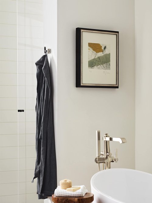 Amerock BH36563PNBBR | Polished Nickel/Black Bronze Single Robe Hook | 2-11/16 in. (68 mm) Length Towel Holder | Esquire | Towel Hook for Bathroom | Bathroom Hardware | Bath Accessories