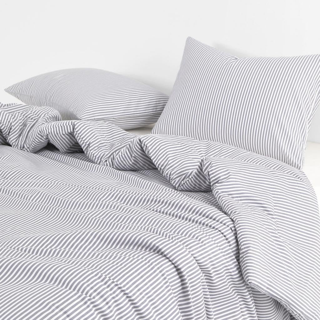 Wake In Cloud - Striped Comforter Set, 100% Cotton Fabric, Ticking Stripe Vertical Pinstripe Neutral Farmhouse Aesthetic, 3 Pieces Bedding Set, Gray, King Size