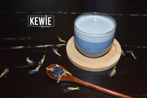 KEWIE Signature Butterfly Pea Flower Tea – 2oz Premium-Grade Blue Butterfly Pea Flower Organic Loose Leaf Tea – Caffeine-Free, USDA Organic – Natural Food Coloring – Vegan and Gluten-Free