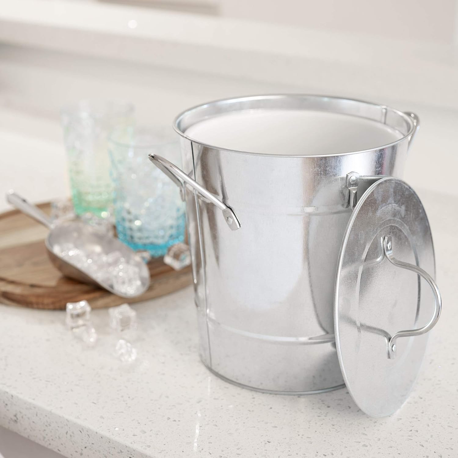 Twine Insulated Ice Bucket With Lid & Scooper for Parties - Galvanized Metal Bucket Cooler & Drink Tub Holds 1 Gallon