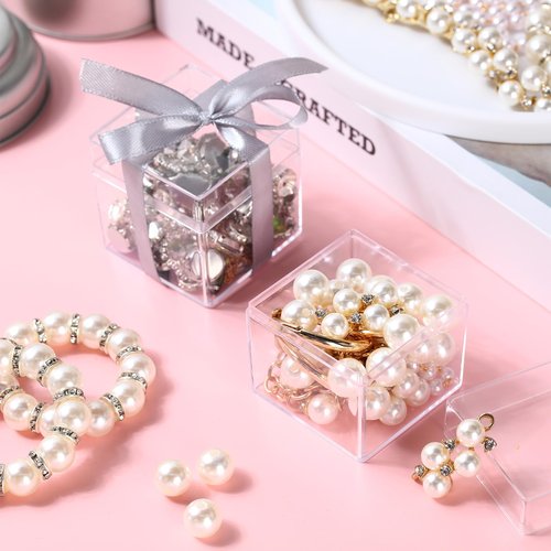 Leinuosen 100 Pcs 2 x 2 x 2 Inch Clear Acrylic Plastic Box with Lid Square Candy Containers for Party Favors Small Square Cube Storage Candy Box for Pill Tiny Earring Jewelry Herb Bead Gifts