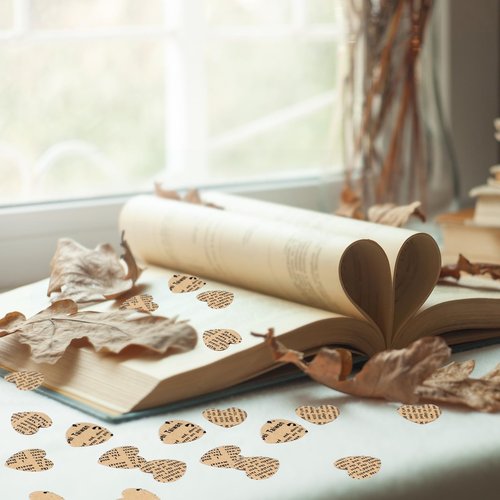 Marspark 1200 Pcs Book Page Heart Confetti 1 Inch Vintage Newspaper Wedding Table Confetti Novelty Party Decorations for Book Themed Party Decor Birthday Photo Prop Bridal Shower(Khaki)