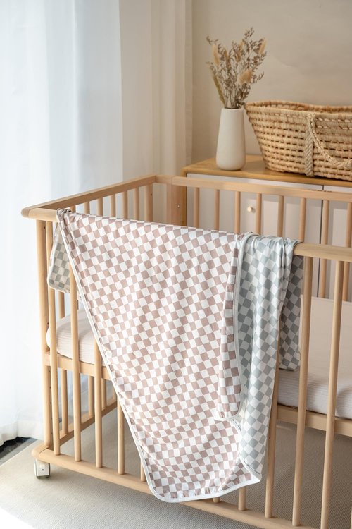 Little Jump 2- Layers Jersey Knitted Swaddle Blanket, Premium Baby Blanket,Soft Stretchy Quilt for Babies, Toddlers, Kids (Coffee & sage cherckered)