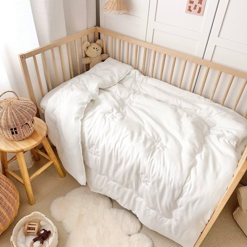 BuLuTu Cotton Microfiber Down Alternative Comforter White, Toddler Size Duvet Insert, Soft Fluffy Bedding Comforter for Kids Boys Girls, 47x59 Inch, Light Weight Comforter, 1.2 Pounds