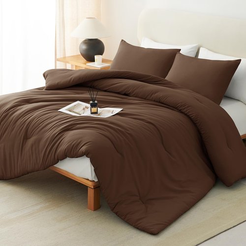 CozyLux Queen Comforter Set Brown, 3 Pieces Solid Breathable Quilted Style Bedding Sets, Luxury Fluffy Soft Bed Set with Down Alternative Comforter for All Season (1 Comforter & 2 Pillowcases)