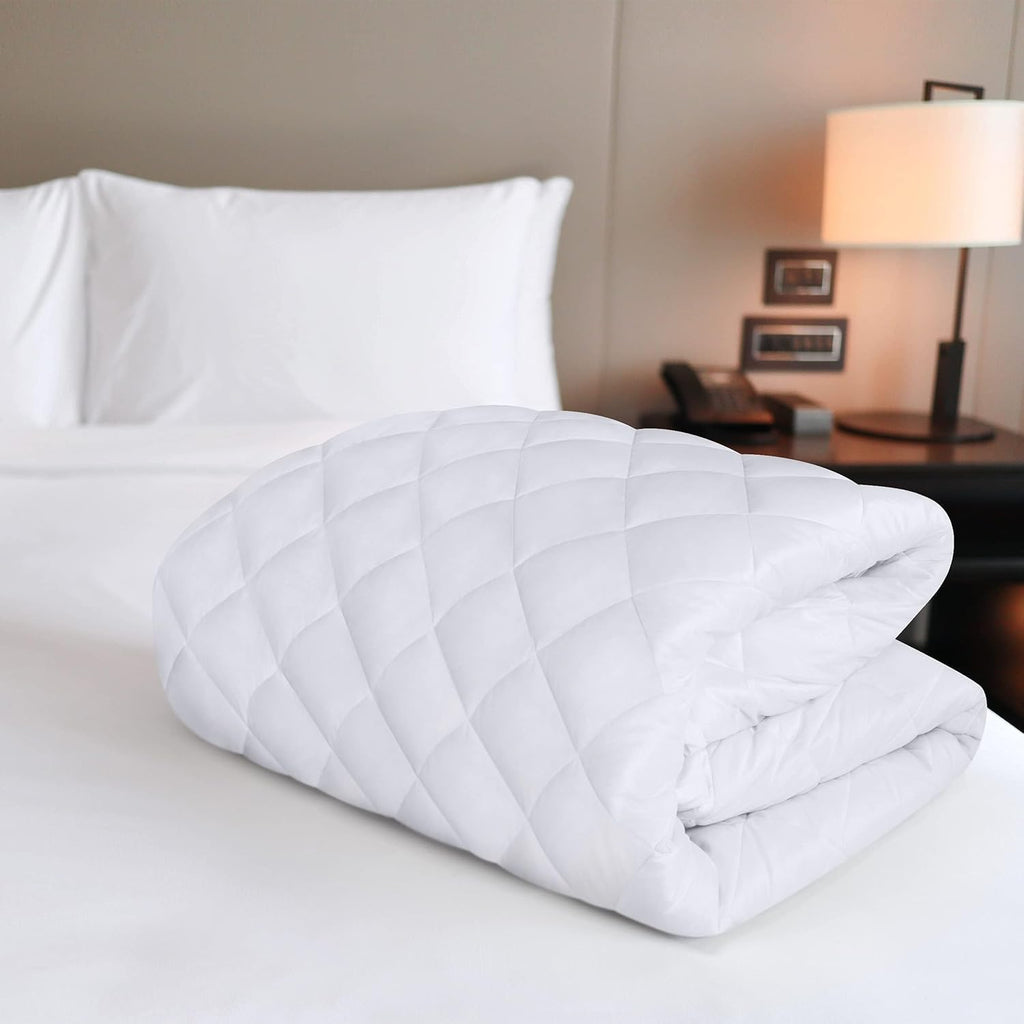 Utopia Bedding Twin Size Quilted Fitted Mattress Pad - Deep Pocket Protector, Machine Washable (White)