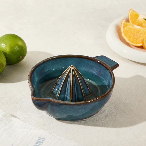Ceramic Lemon Juicer Reamer Manual Citrus Lime Hand Squeezer Bowl with Handle and Pour Spout, Handheld, Easy to Use and Clean