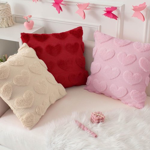 Kevin Textile Heart Love Cute Decorative Throw Pillow Covers 18x18 Inch Set of 2 Soft Faux Fur Pillow Covers for Valentine's Day Gifts Fluffy Plush Pillow Case for Couch Cushion Livingroom Pink