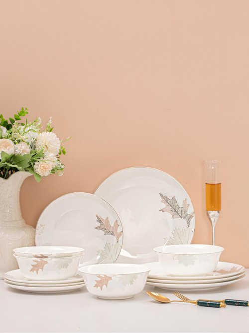 FHGNYSM Artistic Bone China Dinnerware Set with Gold Trim, Crafted with Traditional Chinese Artistry, Glazed Inner Patterns, Service for 4 – Maple Leaf Collection