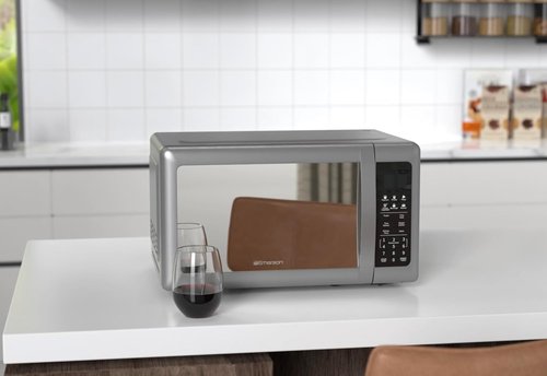 Emerson MW7601SL Countertop Microwave Oven - Sleek Mirrored Finish, 700W, 0.7 Cu. Ft., Child Safe Lock