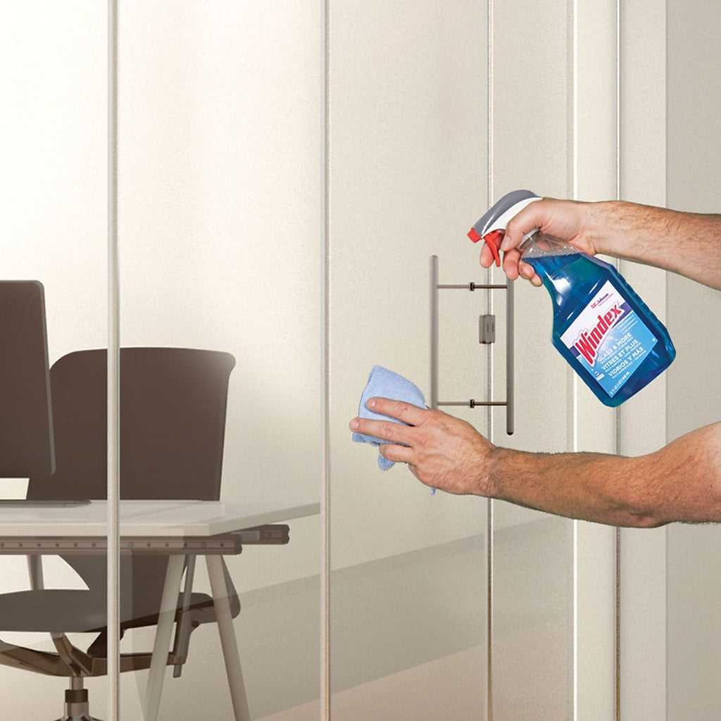 Windex® Powerized Glass Cleaner - Streak-Free Shine with Ammonia-D | 32 Oz. Spray Bottle