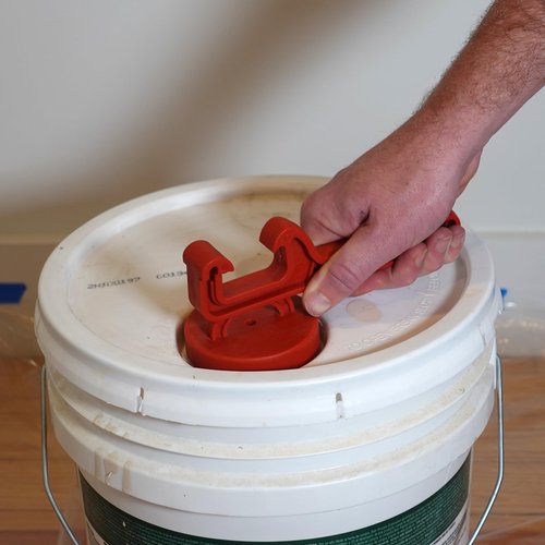 Red Devil 4039 Combination 5 Gallon Lid & Bucket Opener