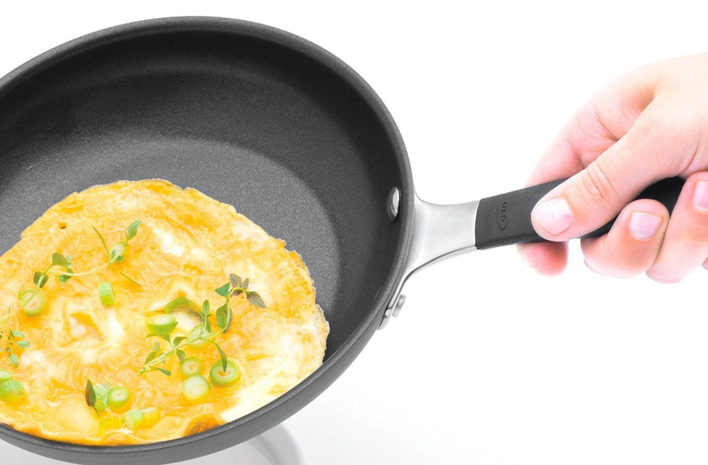 OXO Good Grips Hard Anodized PFOA-Free Nonstick 8" and 10" Frying Pan Skillet set Black