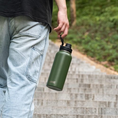 Koodee Insulated Water Bottle - 32 oz Stainless Steel Double Wall Vacuum | Leakproof Spout Lid in Grass Green