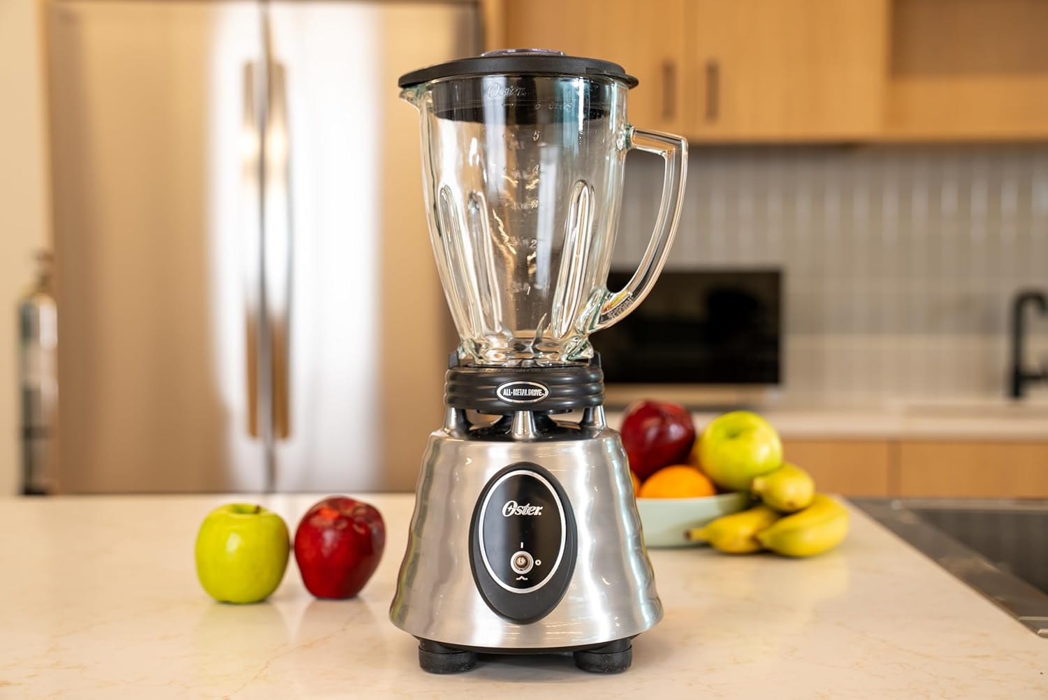 Oster Classic Series Blender - 1000W Power, 6-Cup Glass Jar, Stainless Steel Kitchen Essential