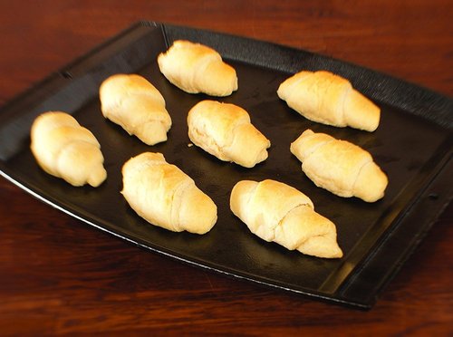 Lodge Cast Iron Griddle - Seasoned Rectangular Cooking Surface | 15 x 12.25 Inches