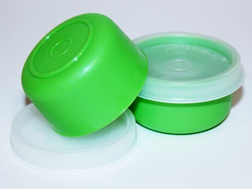 Tupperware (2 Smidgets 1 Ounce Mini Containers in Green