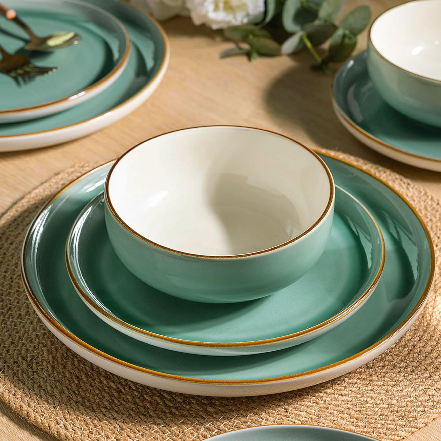 GBHOME Ceramic Dinnerware Sets, 18 Pieces Stoneware Dinnerware Set, Plates and Bowls Sets, Dishwasher & Microwave Safe,Dishes Set | Service for 6