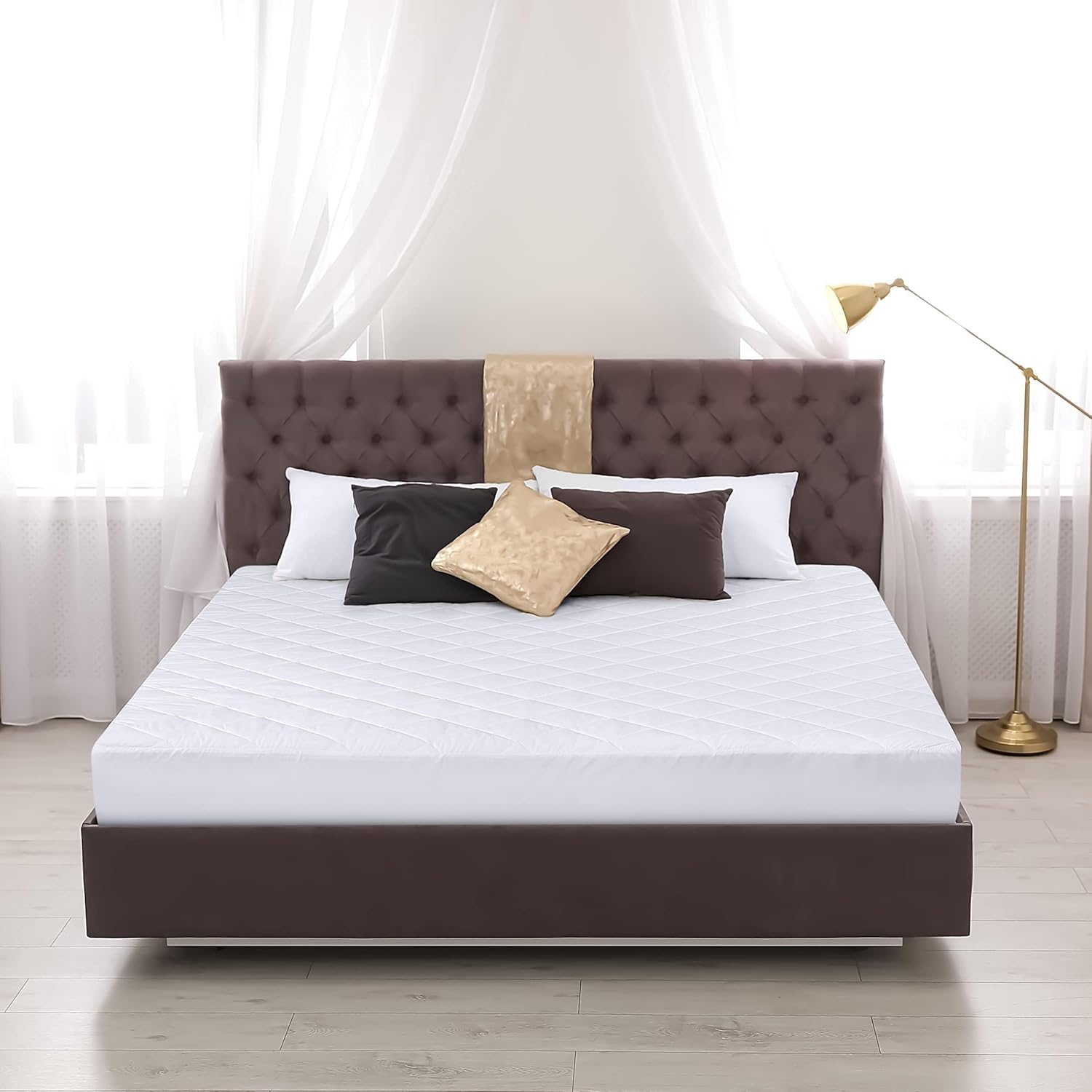 Utopia Bedding Twin Size Quilted Fitted Mattress Pad - Deep Pocket Protector, Machine Washable (White)