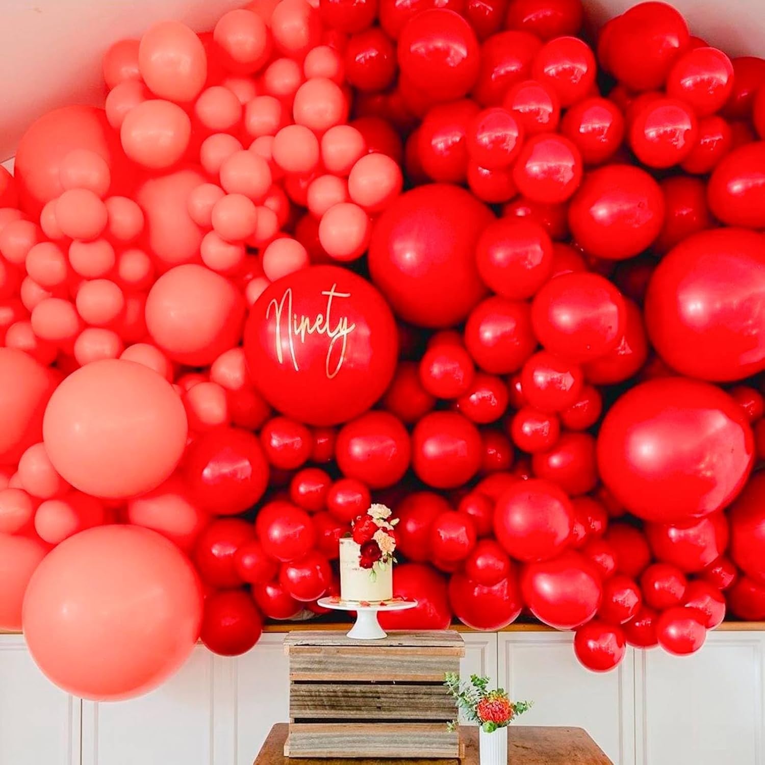PartyWoo Red Balloon Arch Kit - 140 Pcs in 5-18 Inch Sizes for Birthday & Graduation Celebrations