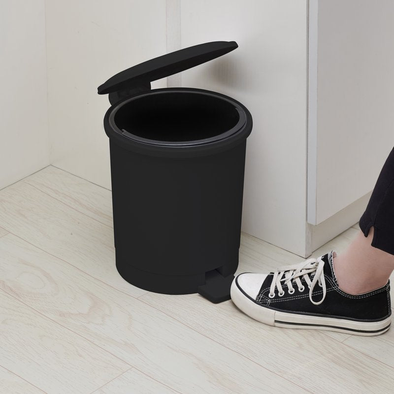 Compact Black Plastic Step Wastebasket - 4L Indoor Bin