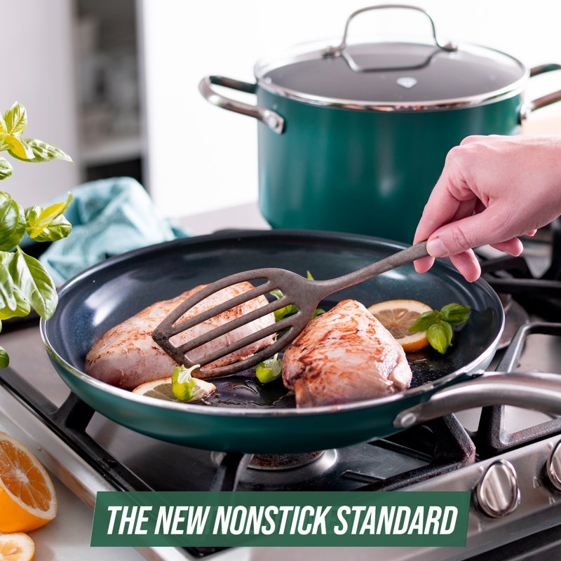 Ceramic Non-Stick Cookware Set - 12-Piece Green