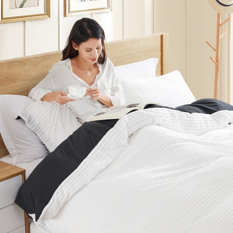 King Reversible Duvet Cover Set with 2 Pillow Shams - White & Black Microfiber Plush