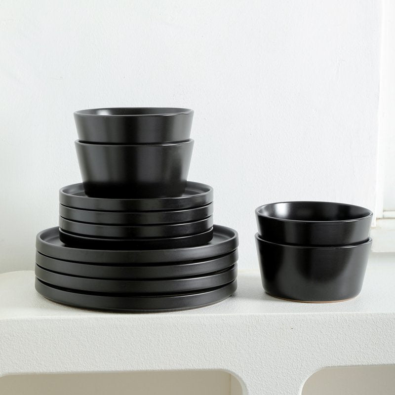 16-Piece Dinnerware Set - Stoneware, Black Matte