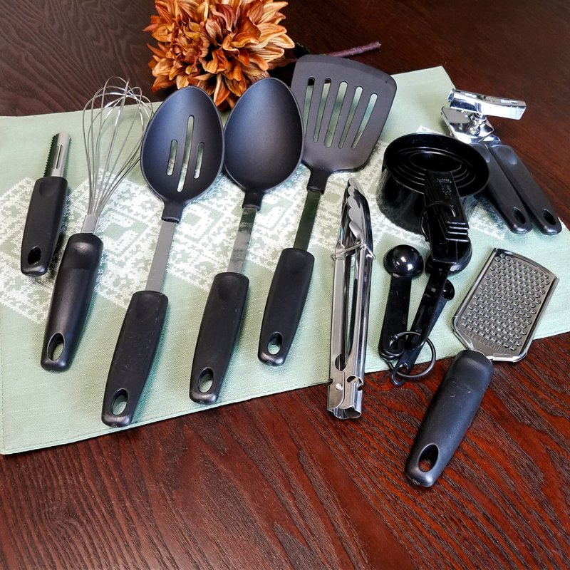 18-Piece Kitchen Utensils Set - Heat-Resistant Gadgets & Tools