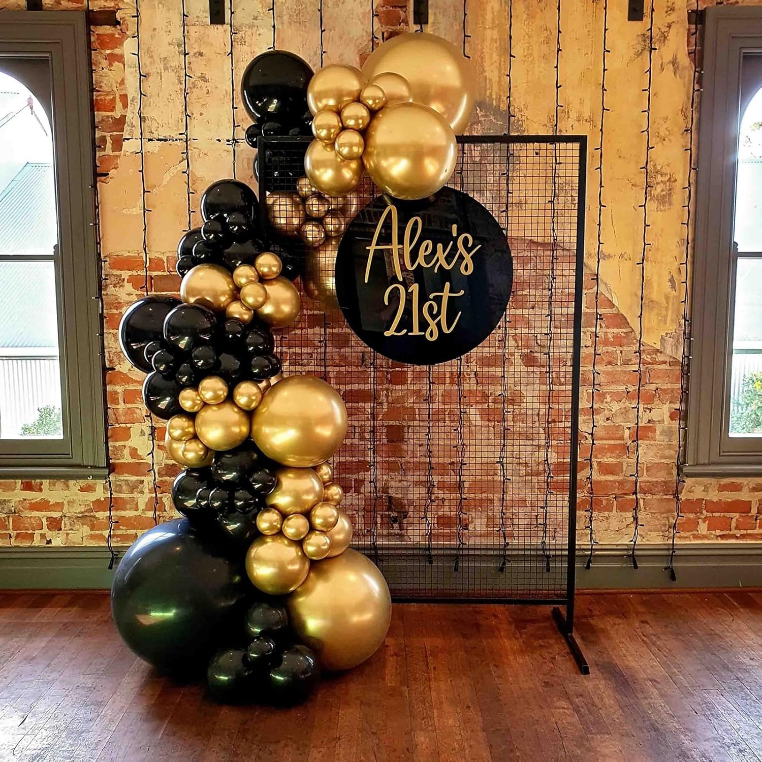 Voircoloria 148-Piece Black and Gold Balloon Garland Arch Kit | Perfect for Graduation, Birthday, and New Year Celebrations