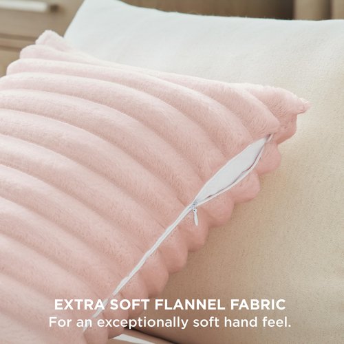Bedsure Crystal Pink Fleece Blanket & Throw Pillow Covers Crystal Pink