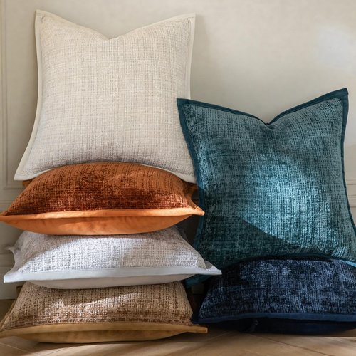 Yaertun Pack of 2 Chenille Textured Decorative Throw Pillow Covers Accent Solid Cushion Cover Soft Cozy Pillow Case with Velvet Back for Couch Sofa Bed Living Room 16x16 Inch Cream White
