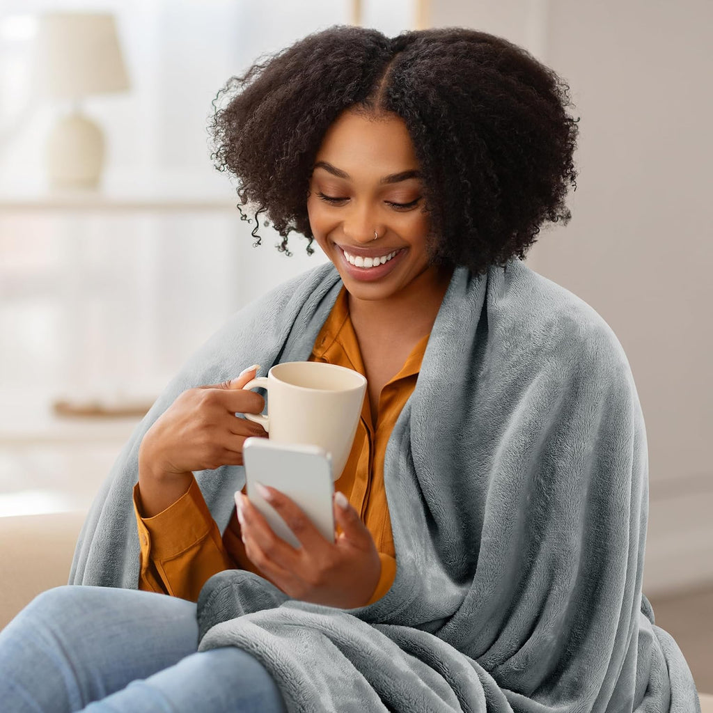 Utopia Bedding Fleece Blanket - Luxury Soft Anti-Static Microfiber in Ash Grey | Full Size (90x84 Inch)