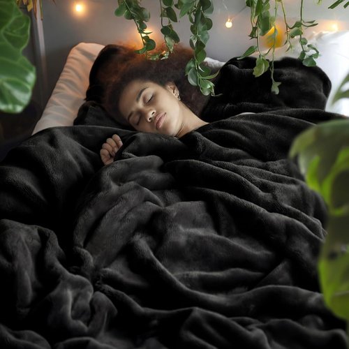 Bedsure GentleSoft Fleece Blanket - King Size Black Plush Microfiber, 108x90 Inches for Ultimate Comfort