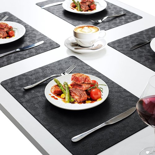 Uolr Vinyl Placemats Set of 8 Faux Leather 100% Waterproof Wipeable Washable Place Mats Heat Resistant Easy Clean Non-Slip Table Mats for Indoor Outdoor. (8,Black)