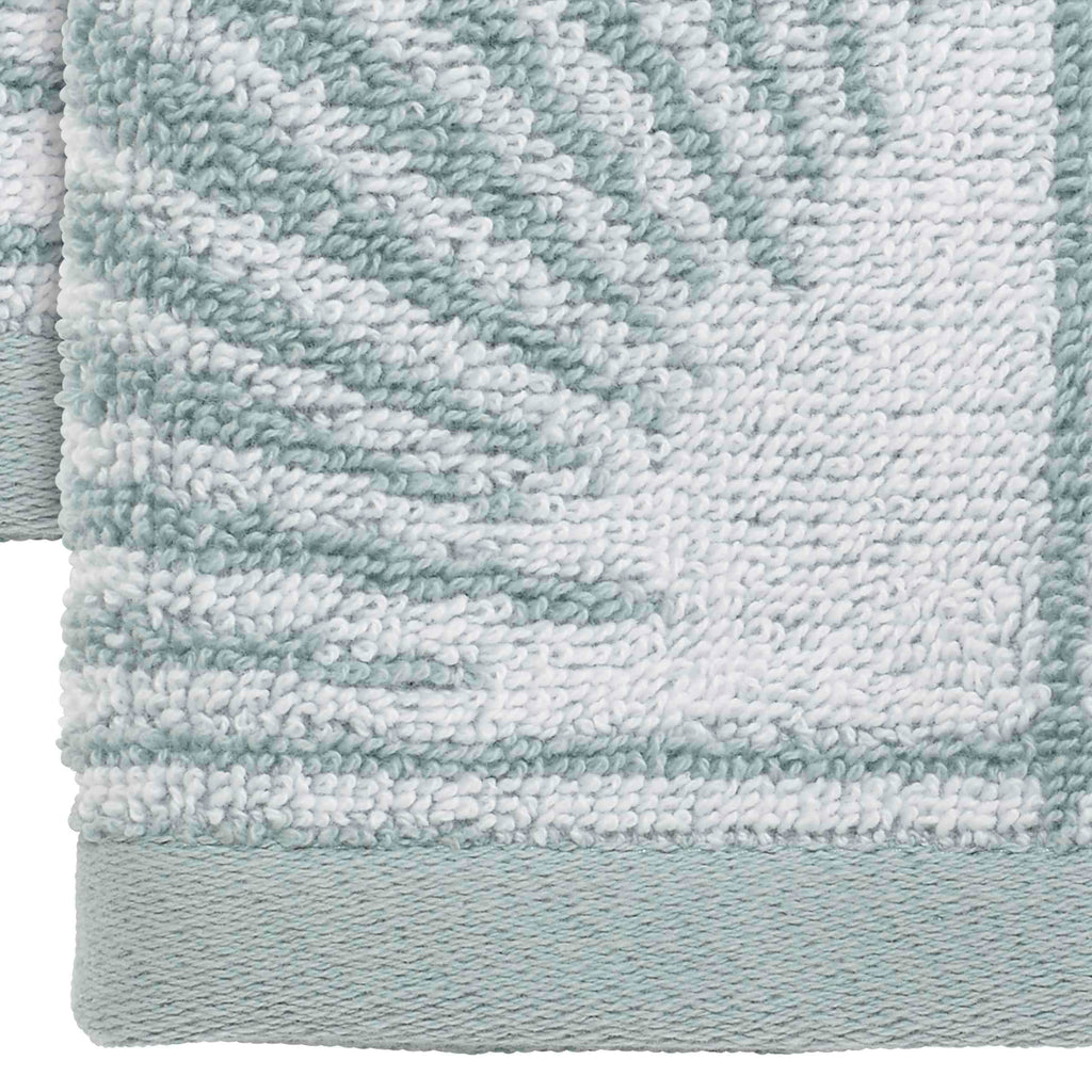 Nicole Miller - Washcloths, Soft & Absorbent Cotton, Dorm Room Essentials, Set of 4 (Kendall Collection, Oasis)