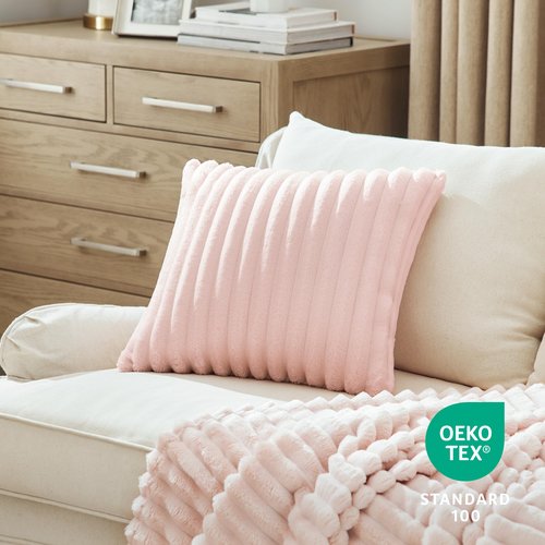Bedsure Crystal Pink Fleece Blanket & Throw Pillow Covers Crystal Pink