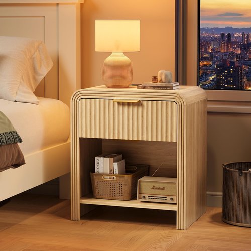 Decofy Fluted Nightstand with Charging Station, Modern Bedroom Furniture Side Table with Gold Handles, Drawers & Open Shelf, Curved Profile Design, End Table Wood Organizer for Bedroom, Natural Oak