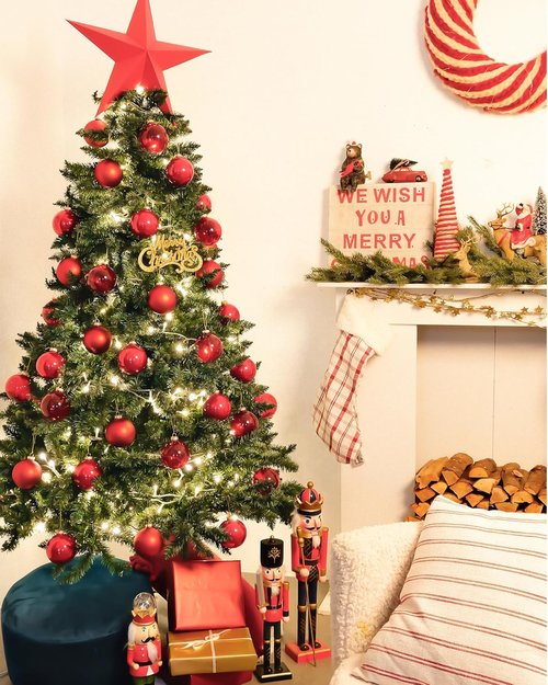DN DECONATION Red Glass Christmas Ornaments - Set of 9 | 3.15" Hanging Baubles for Holiday Decor