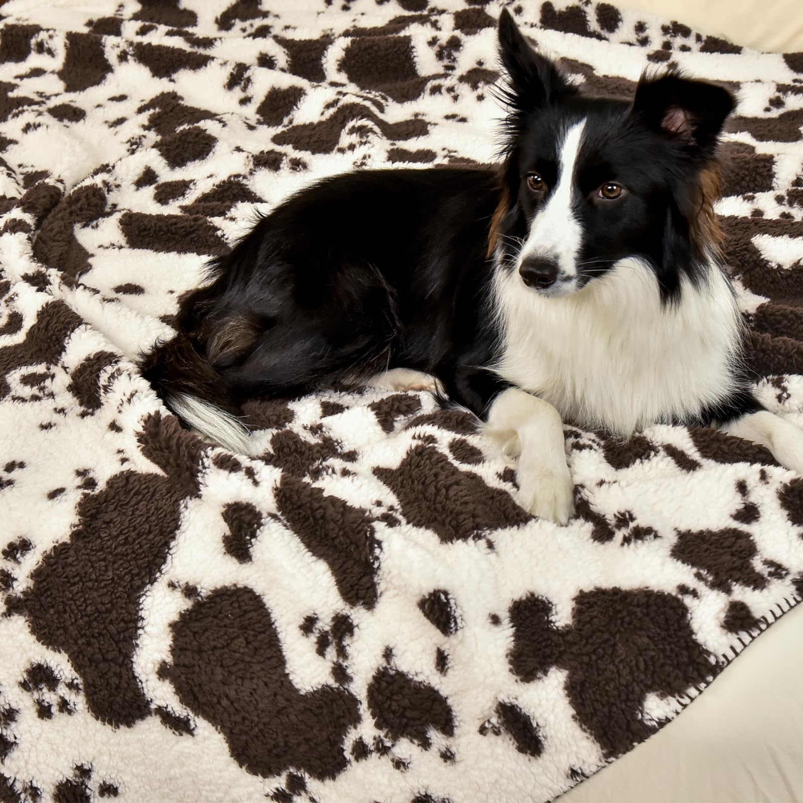PHF Cute Cow Print Sherpa Blanket King Size for Women Men Adults, Reversible Thick and Warm Blanket for Winter, Ultra Soft Fuzzy Animal Pattern Bedding for Bed Sofa Couch, 108x90, Brown