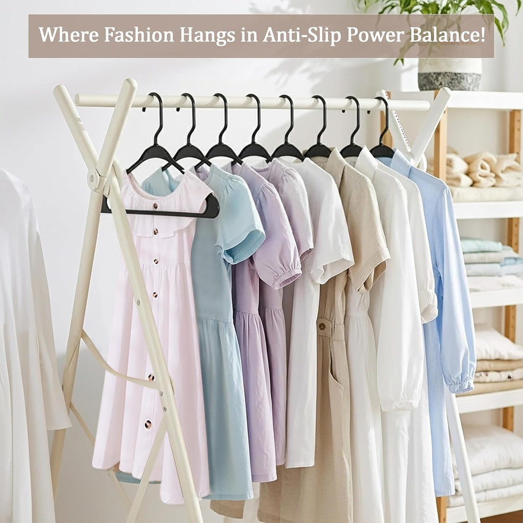 Utopia Home Plastic Hangers 20 Pack - Durable Space-Saving Clothes Hangers - Black Closet Organizers