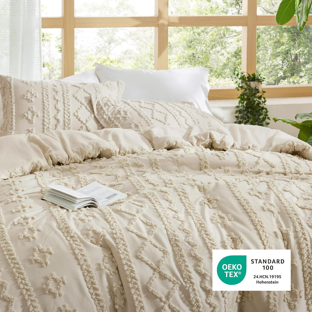 Bedsure Tufted Boho Comforter Set - Queen Size Beige Bedding with GentleSoft™ Fabric | 3-Piece Farmhouse Style