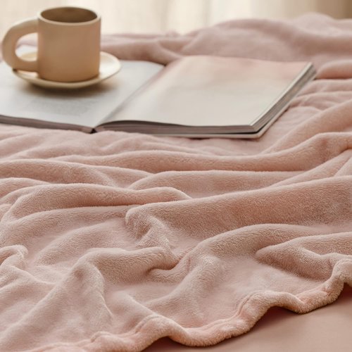 Bedsure GentleSoft Fleece Blanket - Cozy Lightweight Plush Twin Size Dusty Pink, 60x80 Inches