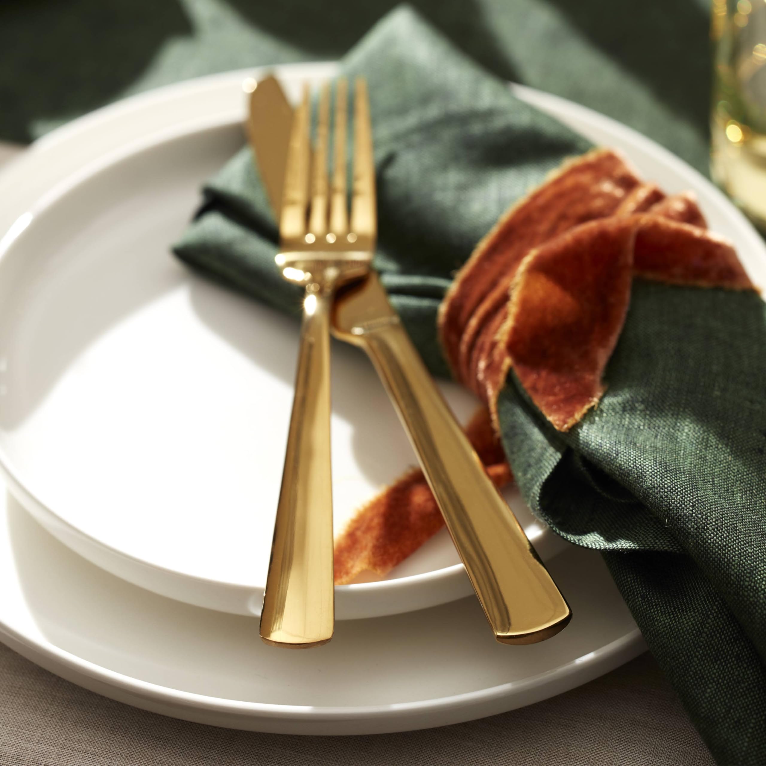 Oneida B1024020AL20 Aptitude Gold 20 Piece Everyday Flatware Set, Service For 4